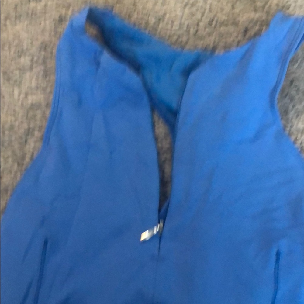 Lululemon - Picture 2 of 4